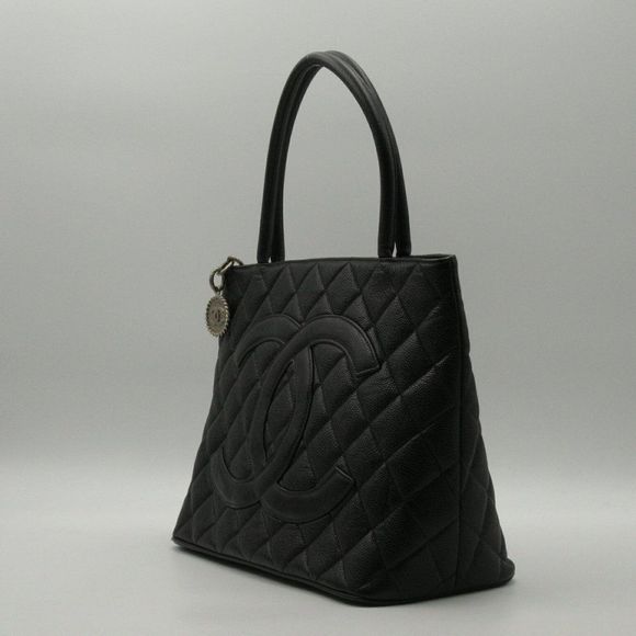 Chanel Caviar Skin Grained Calf Black Shoulder Bag - Picture 3 of 10